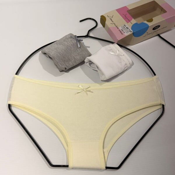 DQE 400 Bombacha de niña lisa PACK X 3