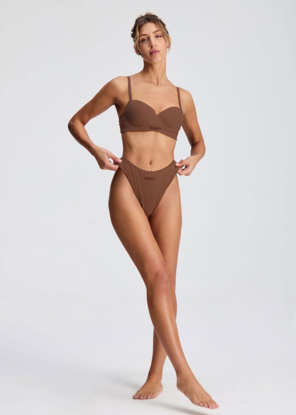 BRIGITTE 2426 CONJUNTO
