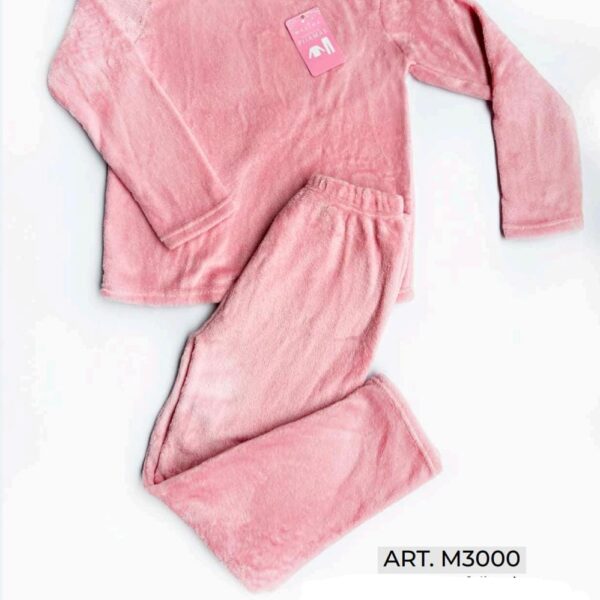 MAXIMA 3000 PIJAMA DE MUJER POLAR SOFT LISO