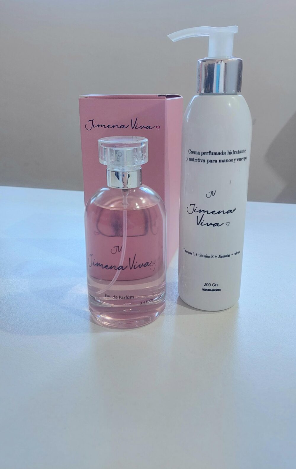 Jimena Viva🩷 Crema Hidratante 200grs - Imagen 3