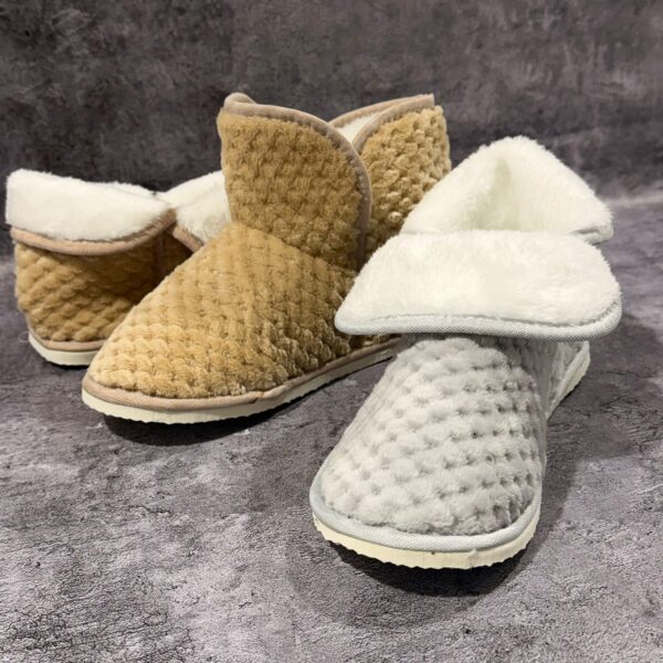 PANTUBOTITAS CON PELUCHITO INTERIOR ULTRA SUAVE DE TEXTURA TIPO CORDERITO